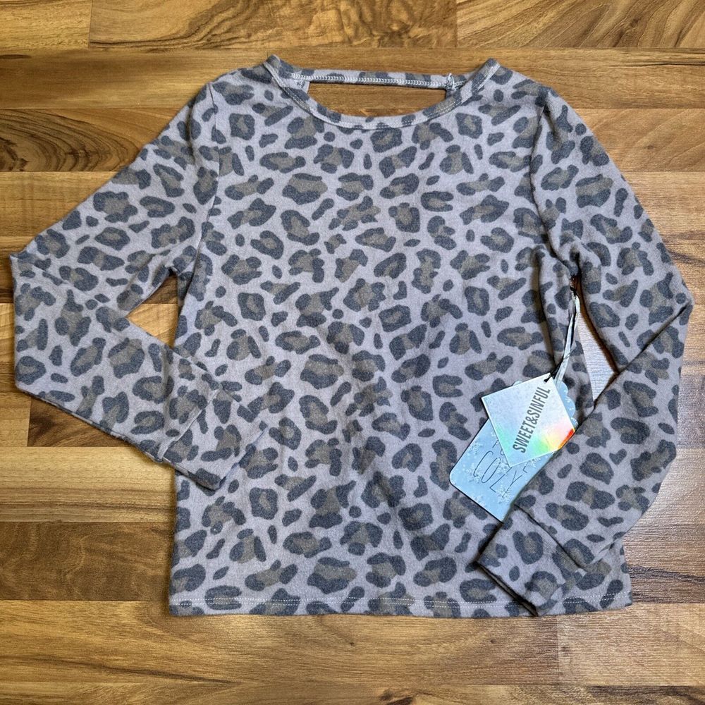 Sinful & Sweet Sexy Top Long Sleeve Knotted Open Back Leopard Pullover‎ Shirt XS